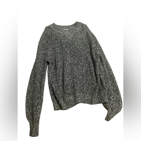 Womens h&m sweater size large! - Picture 2 of 2